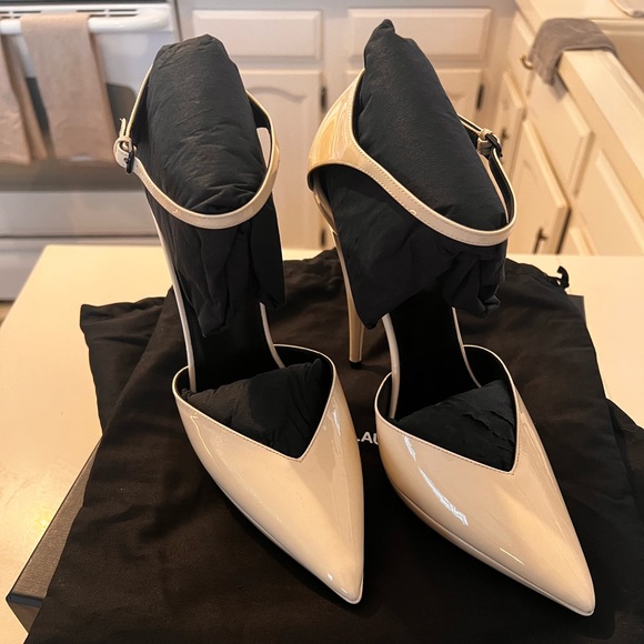 BRAND NEW YSL - SAINT LAURENT Patent Leather D'Orsay Pumps - Size 40 (fits a 9) - Picture 2 of 8